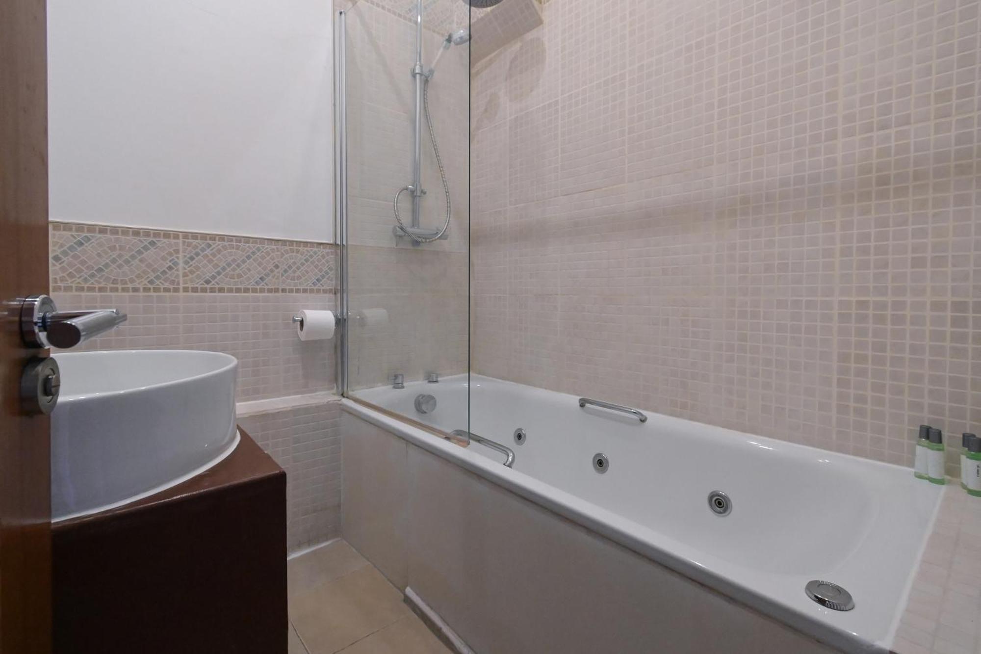 Queensway Hyde Park Flat By Dc London Rooms Room photo